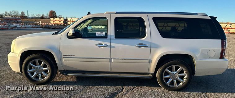 image for item DF8439 2012 GMC Yukon Denali SUV