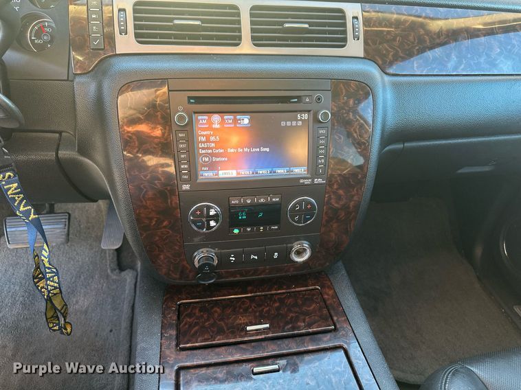 image for item DF8439 2012 GMC Yukon Denali SUV