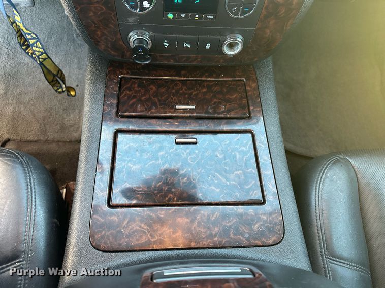 image for item DF8439 2012 GMC Yukon Denali SUV