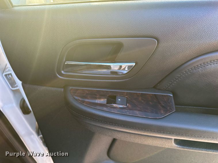 image for item DF8439 2012 GMC Yukon Denali SUV