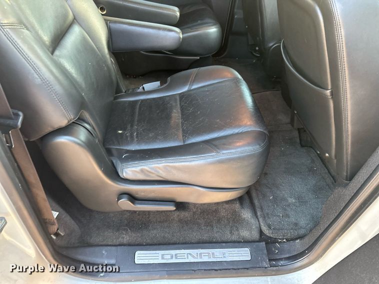 image for item DF8439 2012 GMC Yukon Denali SUV