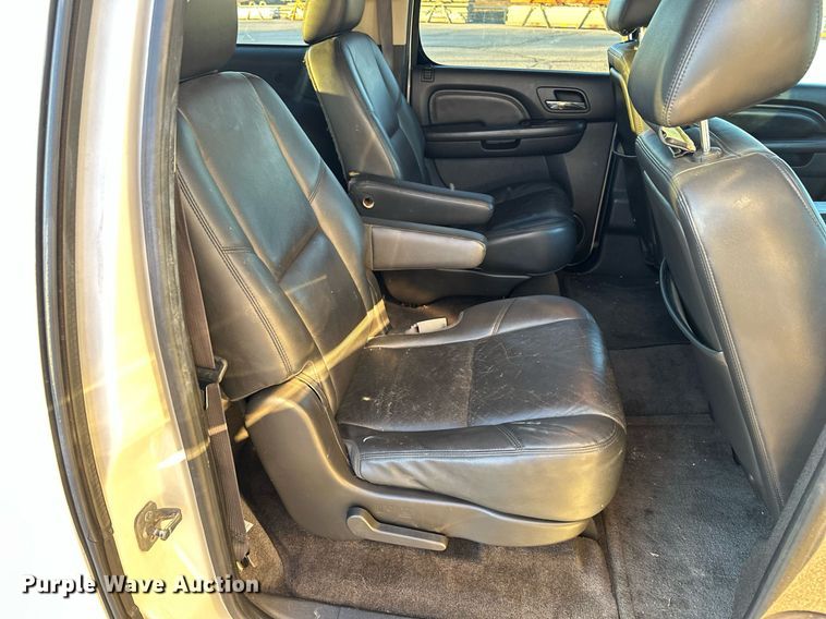 image for item DF8439 2012 GMC Yukon Denali SUV