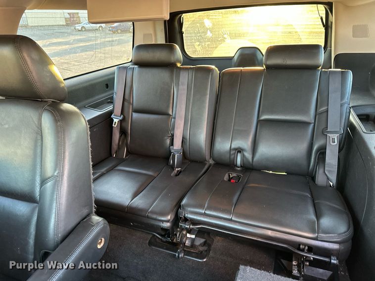 image for item DF8439 2012 GMC Yukon Denali SUV