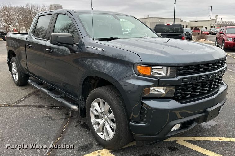 image for item DF8446 2020 Chevrolet Silverado 1500 Crew Cab pickup truck