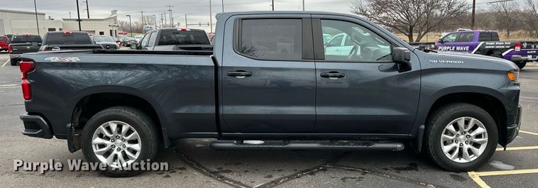 image for item DF8446 2020 Chevrolet Silverado 1500 Crew Cab pickup truck