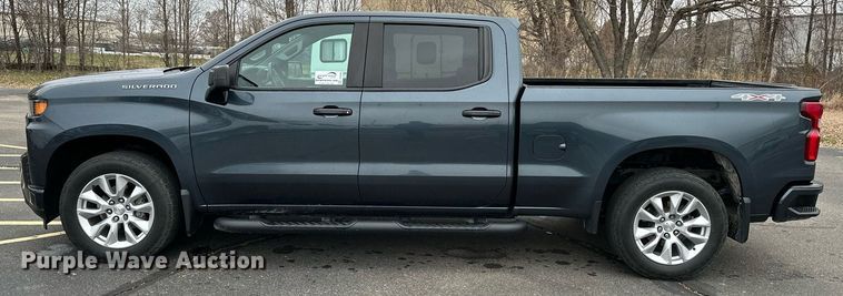 image for item DF8446 2020 Chevrolet Silverado 1500 Crew Cab pickup truck