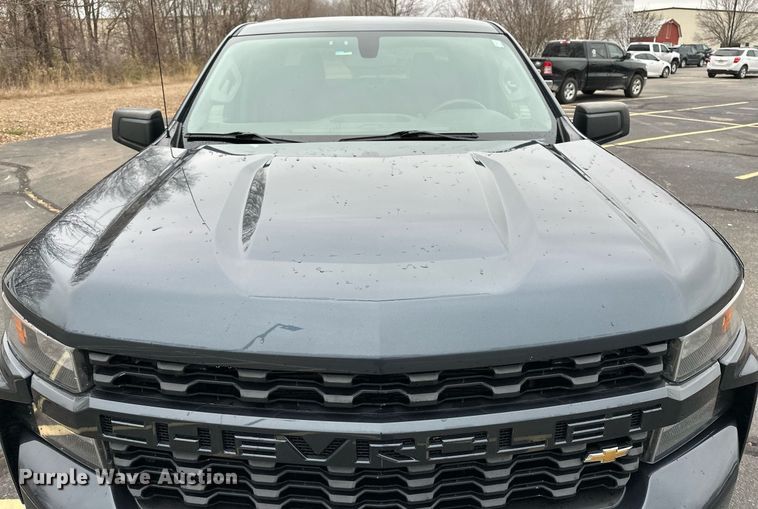 image for item DF8446 2020 Chevrolet Silverado 1500 Crew Cab pickup truck