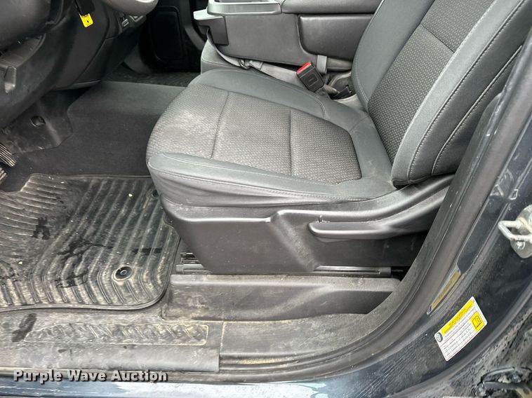 image for item DF8446 2020 Chevrolet Silverado 1500 Crew Cab pickup truck