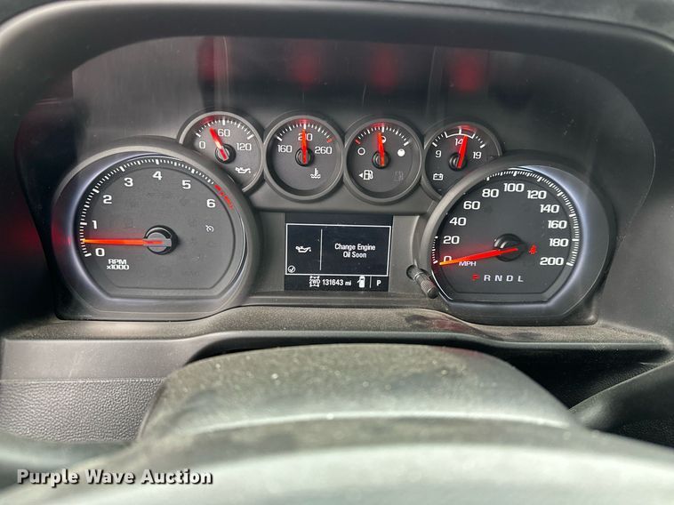 image for item DF8446 2020 Chevrolet Silverado 1500 Crew Cab pickup truck