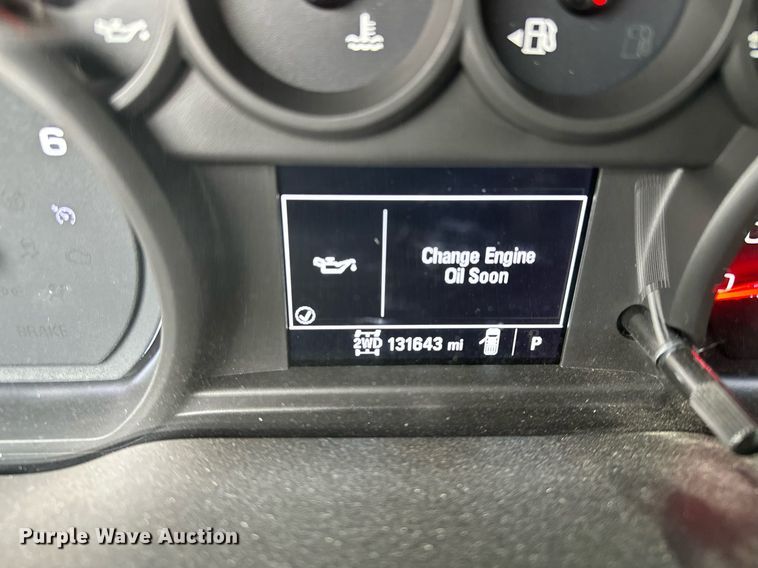 image for item DF8446 2020 Chevrolet Silverado 1500 Crew Cab pickup truck