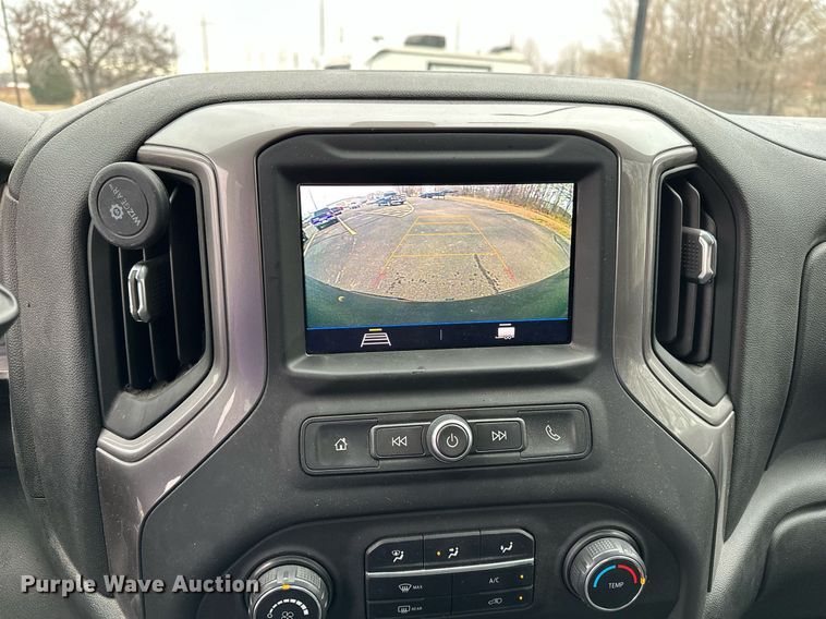 image for item DF8446 2020 Chevrolet Silverado 1500 Crew Cab pickup truck