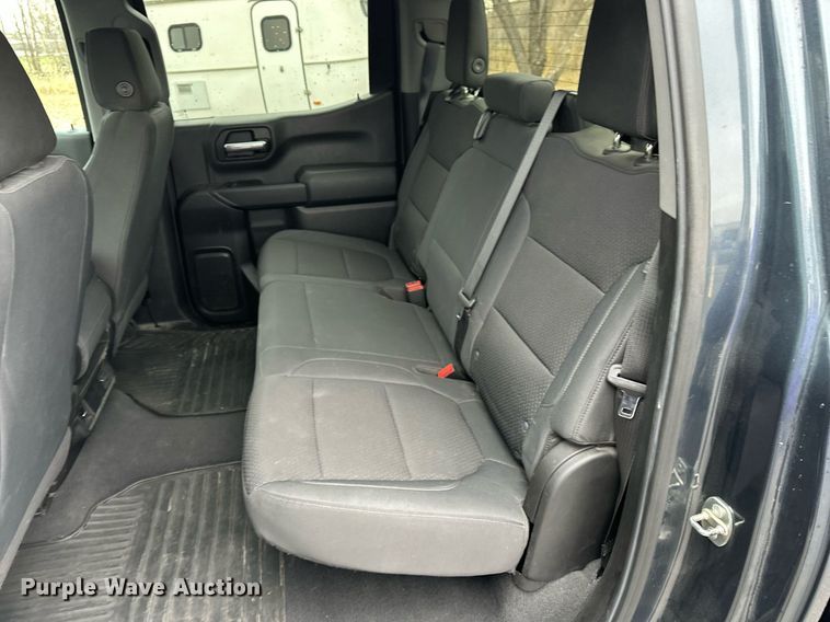 image for item DF8446 2020 Chevrolet Silverado 1500 Crew Cab pickup truck