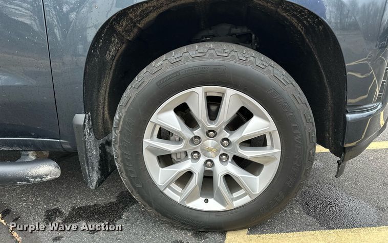 image for item DF8446 2020 Chevrolet Silverado 1500 Crew Cab pickup truck