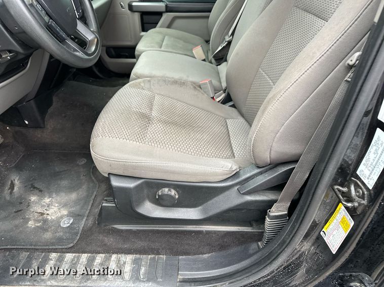 image for item DF8447 2020 Ford F150 SuperCrew pickup truck