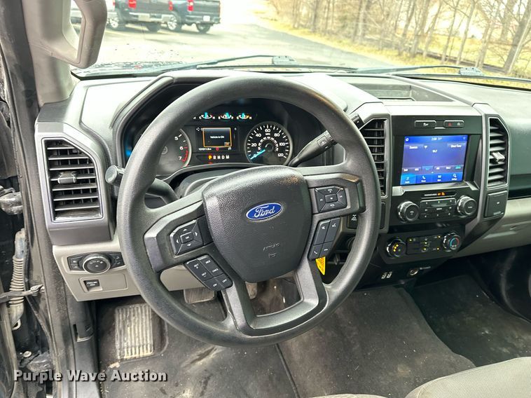 image for item DF8447 2020 Ford F150 SuperCrew pickup truck