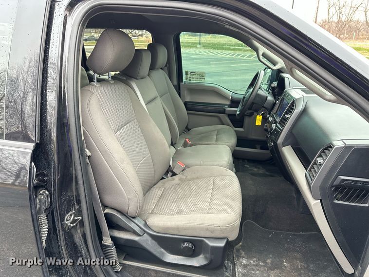 image for item DF8447 2020 Ford F150 SuperCrew pickup truck