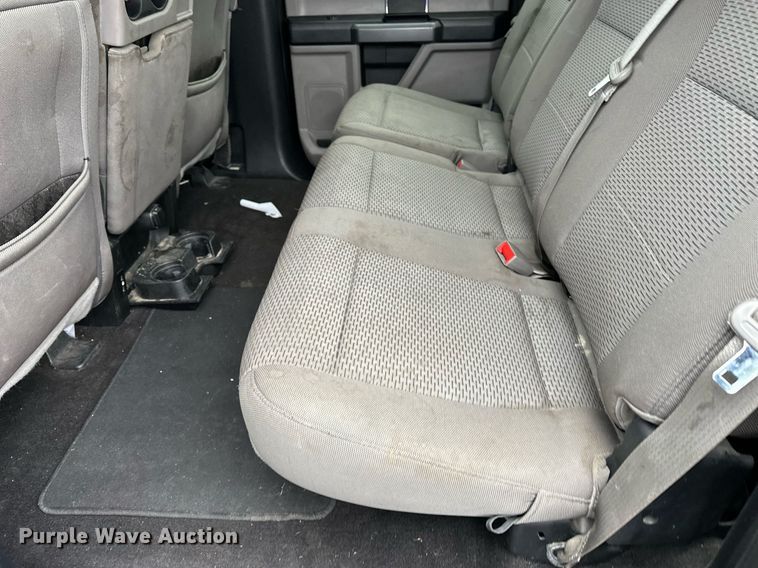 image for item DF8447 2020 Ford F150 SuperCrew pickup truck