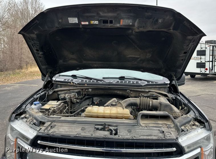 image for item DF8447 2020 Ford F150 SuperCrew pickup truck