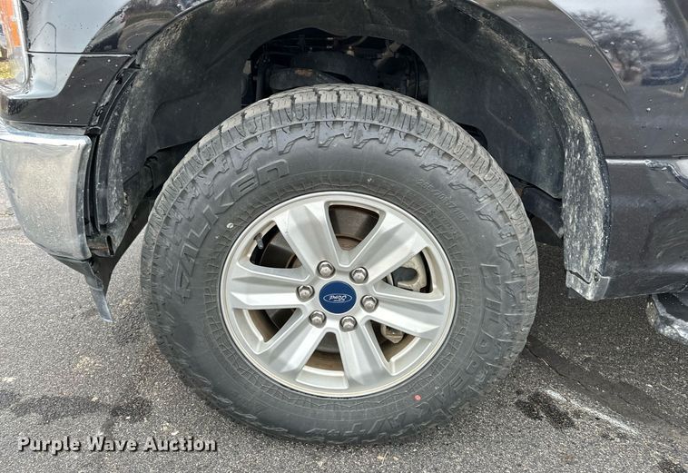 image for item DF8447 2020 Ford F150 SuperCrew pickup truck