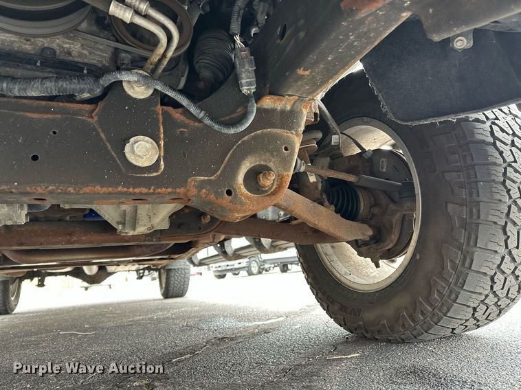 image for item DF8448 2015 Chevrolet Silverado 1500 Crew Cab pickup truck