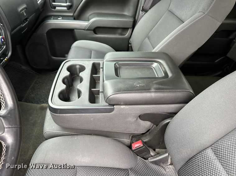 image for item DF8448 2015 Chevrolet Silverado 1500 Crew Cab pickup truck