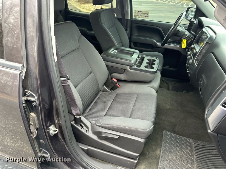 image for item DF8448 2015 Chevrolet Silverado 1500 Crew Cab pickup truck