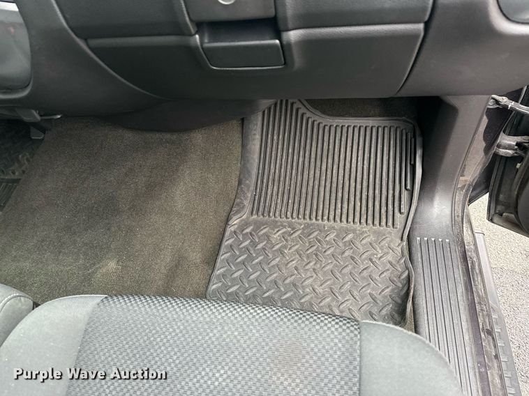 image for item DF8448 2015 Chevrolet Silverado 1500 Crew Cab pickup truck