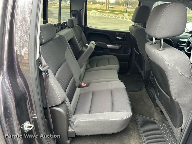 image for item DF8448 2015 Chevrolet Silverado 1500 Crew Cab pickup truck