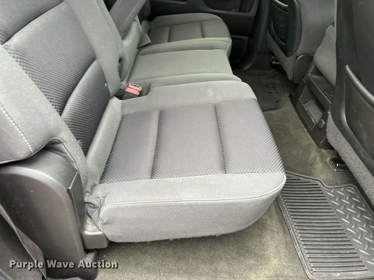 image for item DF8448 2015 Chevrolet Silverado 1500 Crew Cab pickup truck