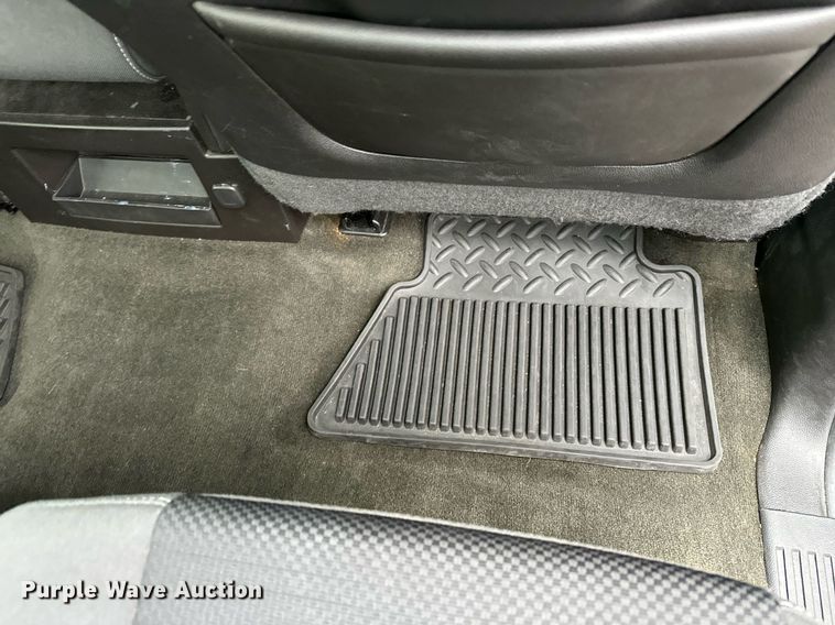 image for item DF8448 2015 Chevrolet Silverado 1500 Crew Cab pickup truck