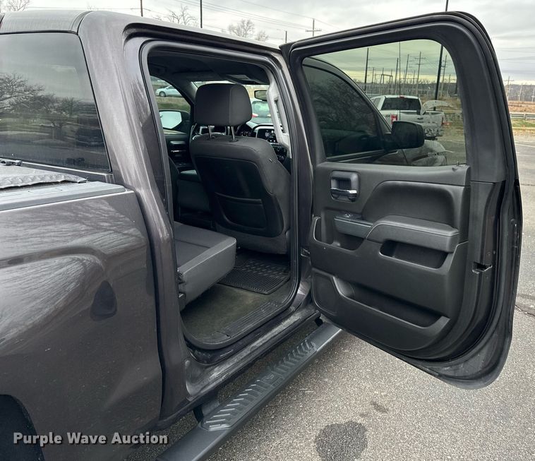 image for item DF8448 2015 Chevrolet Silverado 1500 Crew Cab pickup truck