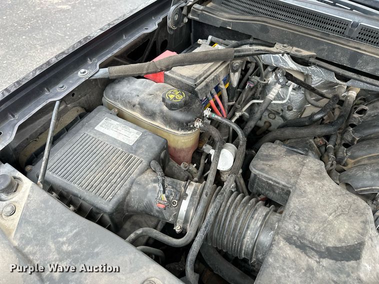 image for item DF8448 2015 Chevrolet Silverado 1500 Crew Cab pickup truck