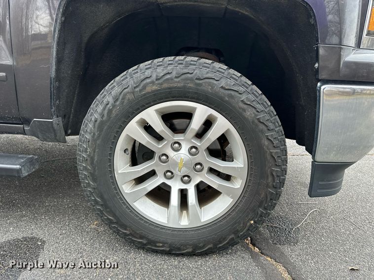 image for item DF8448 2015 Chevrolet Silverado 1500 Crew Cab pickup truck