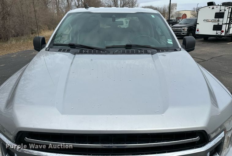 image for item DF8449 2019 Ford F150 SuperCrew pickup truck