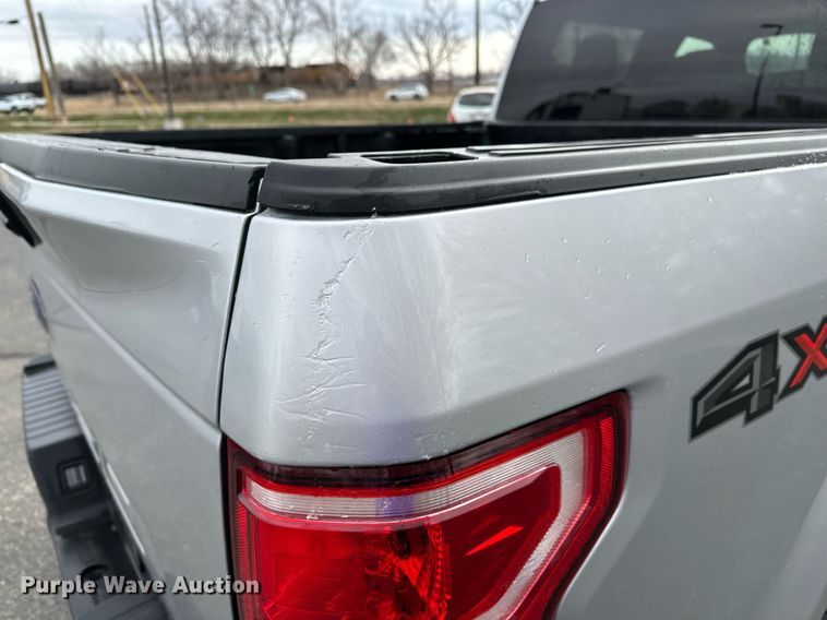 image for item DF8449 2019 Ford F150 SuperCrew pickup truck