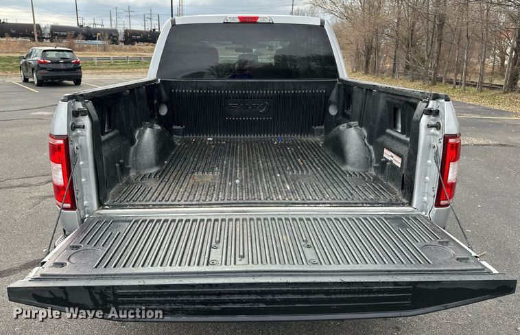 image for item DF8449 2019 Ford F150 SuperCrew pickup truck