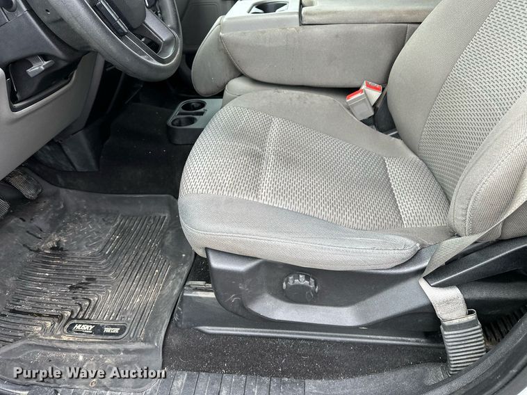 image for item DF8449 2019 Ford F150 SuperCrew pickup truck