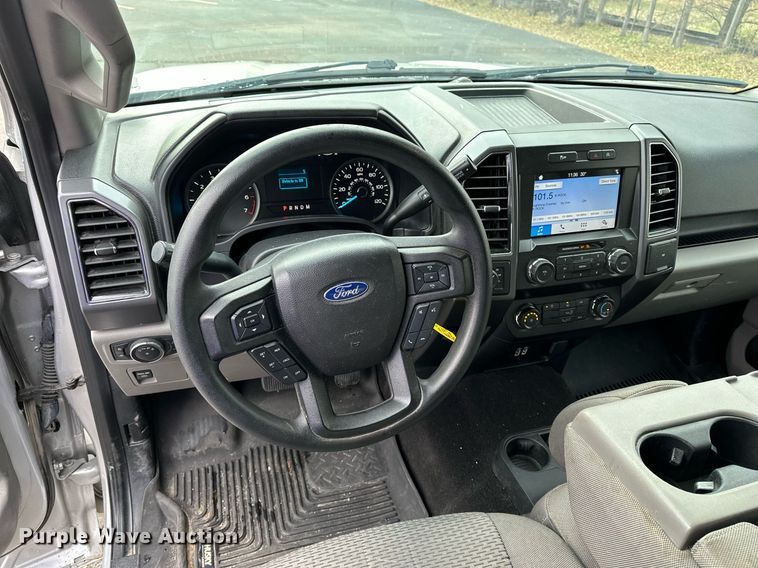 image for item DF8449 2019 Ford F150 SuperCrew pickup truck