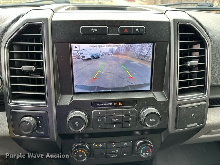 image for item DF8449 2019 Ford F150 SuperCrew pickup truck