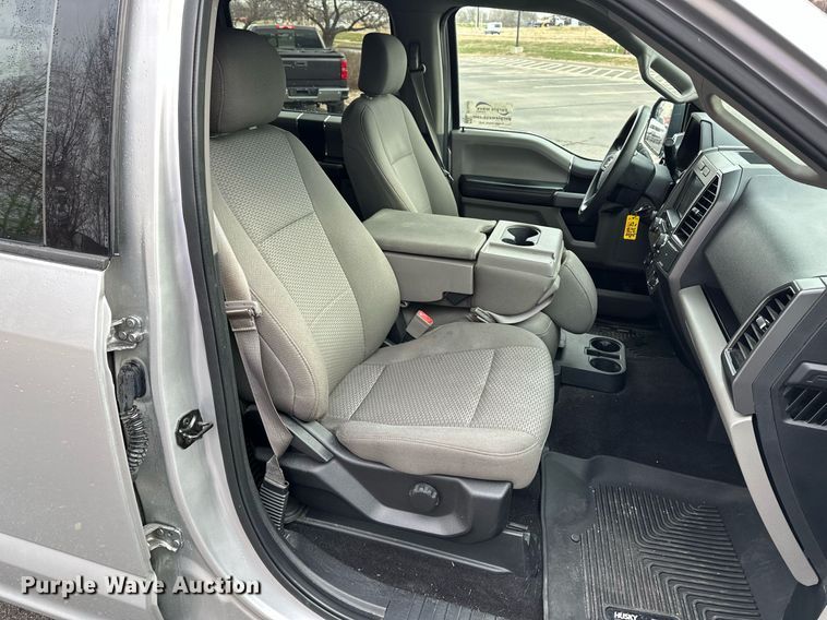 image for item DF8449 2019 Ford F150 SuperCrew pickup truck