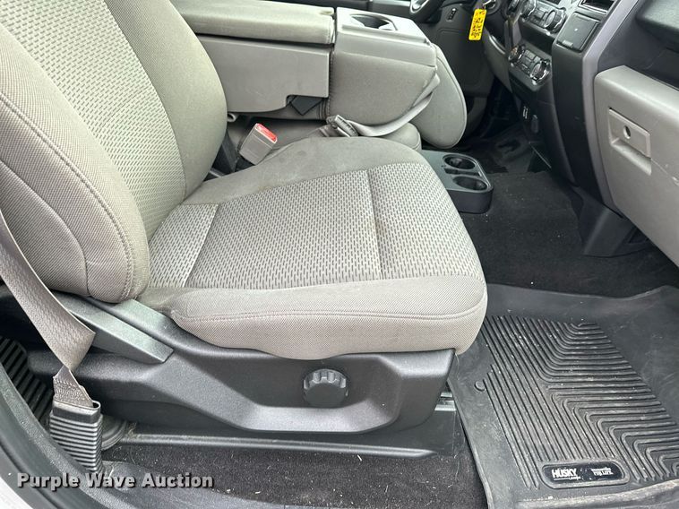 image for item DF8449 2019 Ford F150 SuperCrew pickup truck