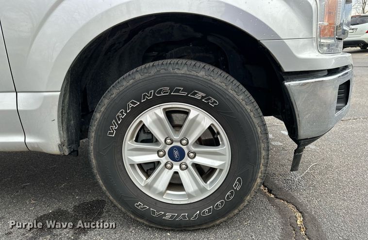 image for item DF8449 2019 Ford F150 SuperCrew pickup truck