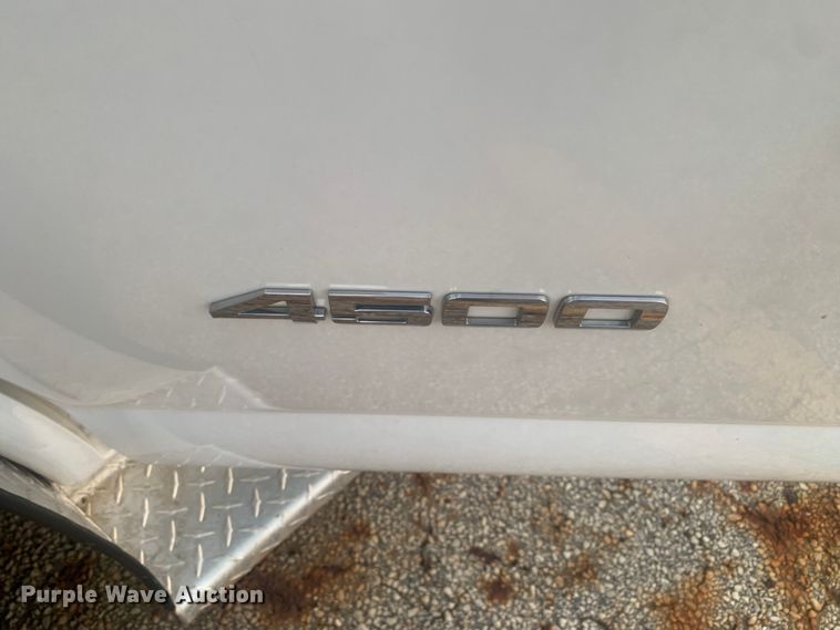 image for item DM1765 2016 Chevrolet  4500 shuttle bus