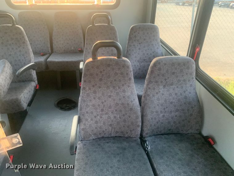 image for item DM1765 2016 Chevrolet  4500 shuttle bus