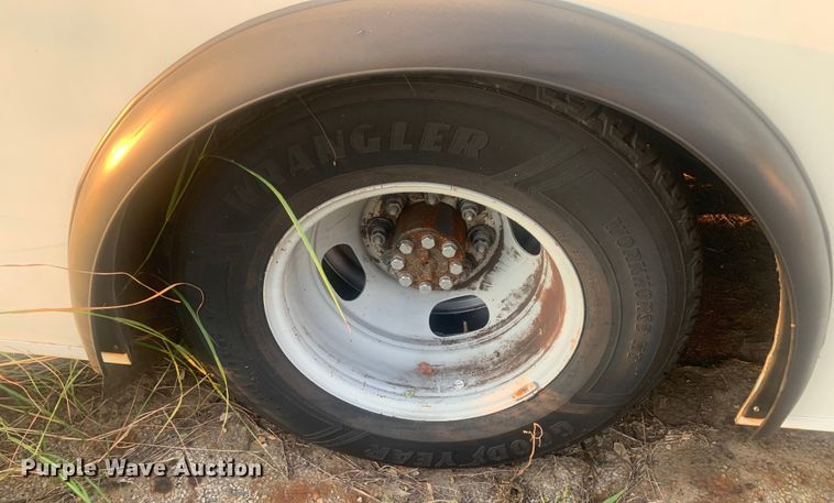 image for item DM1765 2016 Chevrolet  4500 shuttle bus