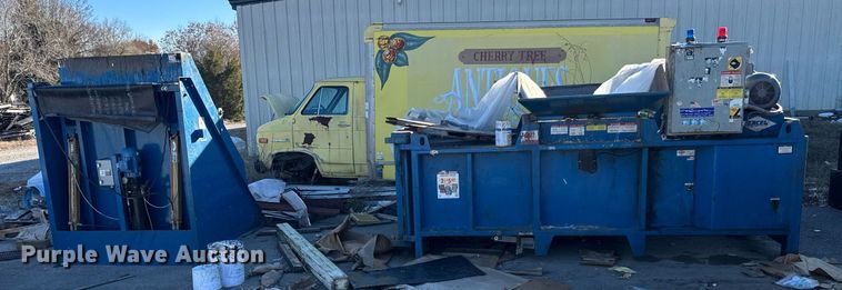 image for item DO0005 1998 Excel EX60 horizontal closed door baler