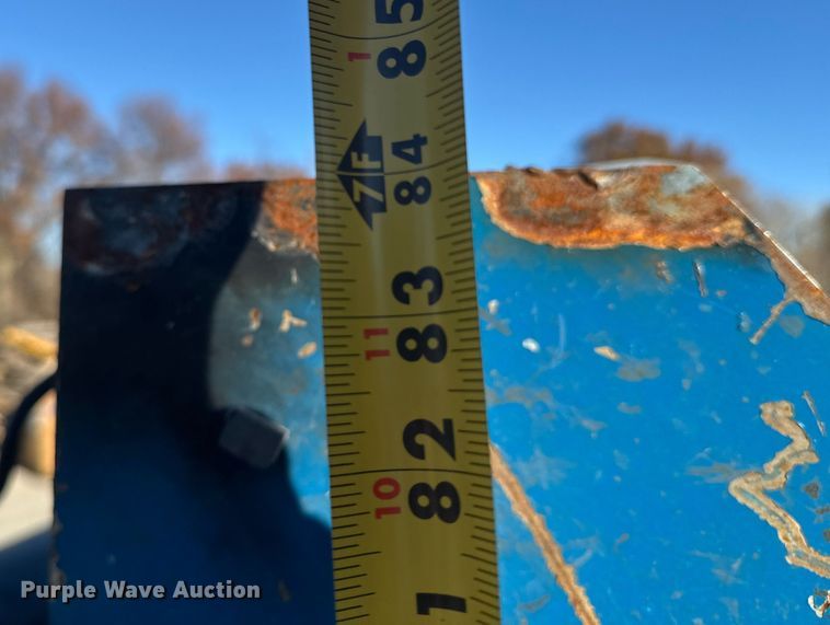 image for item DO0005 1998 Excel EX60 horizontal closed door baler