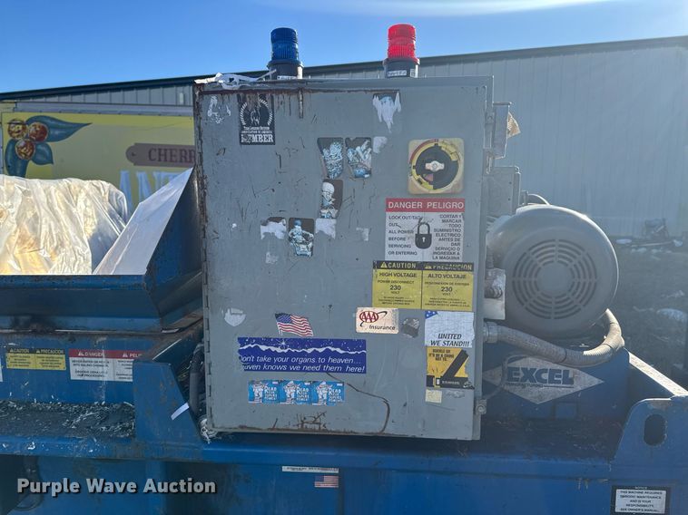 image for item DO0005 1998 Excel EX60 horizontal closed door baler