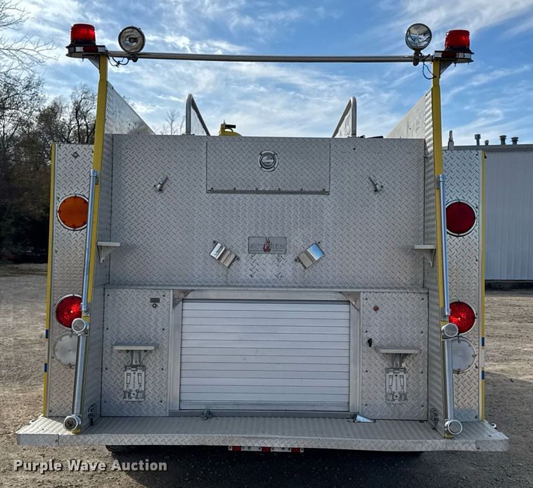 image for item DO0037 1986 Sutphen Deluge pumper fire truck