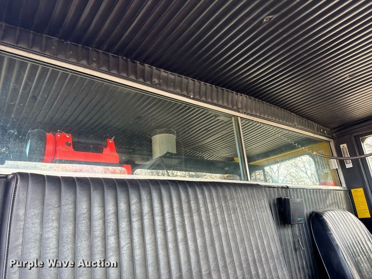 image for item DO0037 1986 Sutphen Deluge pumper fire truck